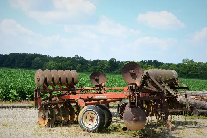 Desguaces en Arzúa: Repuestos y maquinaria agrícola de calidad